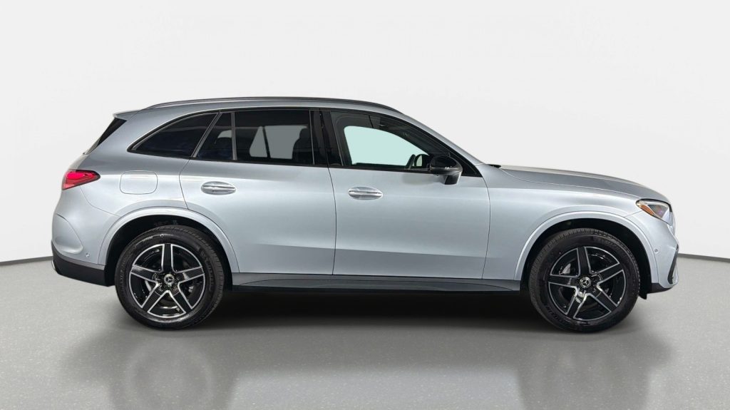2025 Mercedes Benz GLC 300