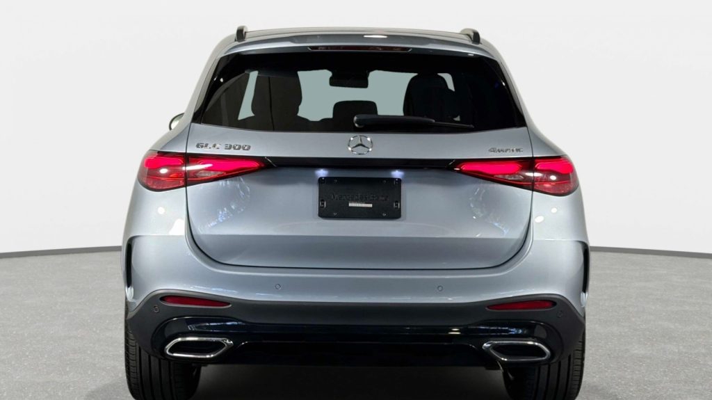 2025 Mercedes Benz GLC 300